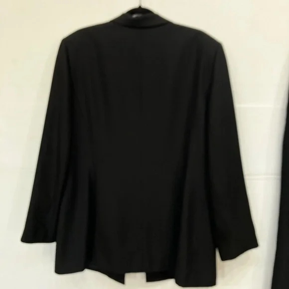 Morton Bernard black 3piece set - Picture 10 of 13